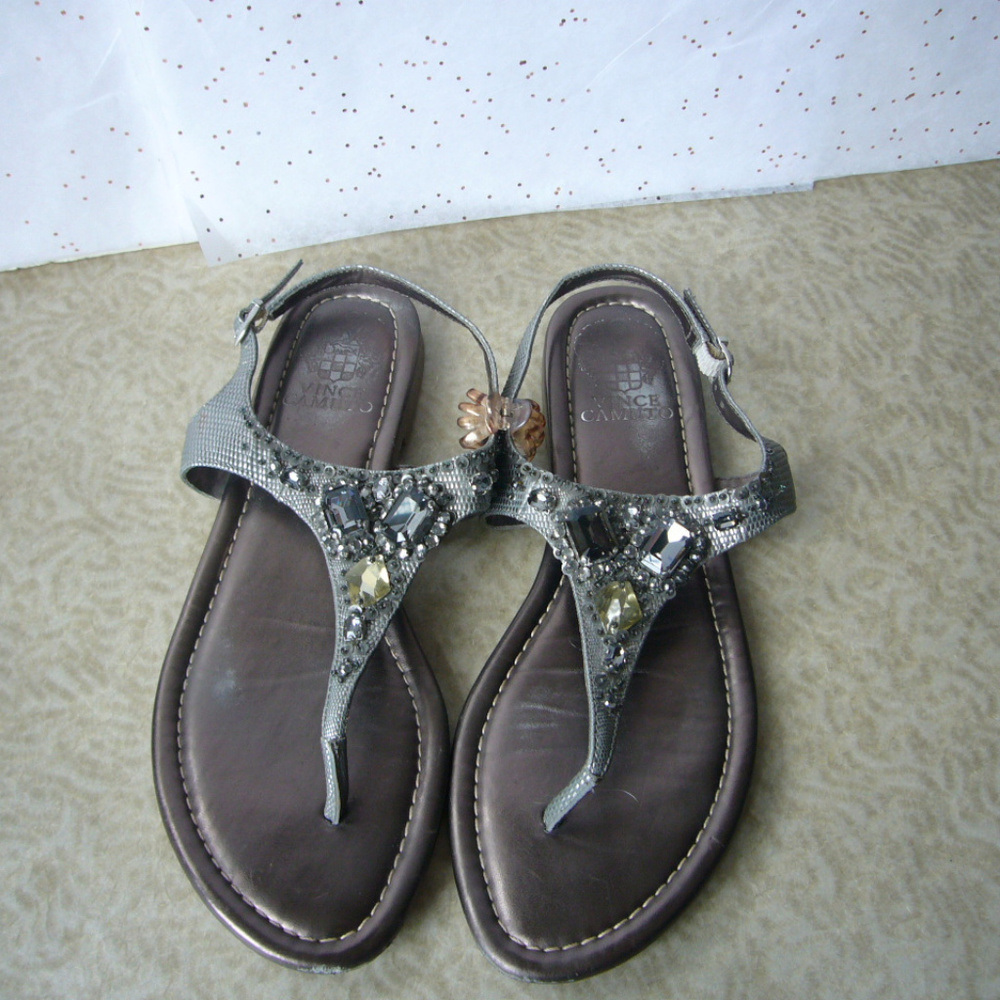 Vince Camuto Silver Leather Jewel Thong Sandal Mallory 8.5  Glam Old Money Bling
